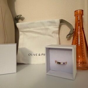 Olive & Piper Vale Ring Size 8